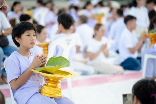 ภาพ No.132647:พิธีปลงผมยุวธรรมทายาท รุ่นที่ 32 มัชฌิมธรรมทายาท รุ่นที่ 28 ณ ลานธรรม วัดพระธรรมกาย วันเสาร์ที่ 30 มีนาคม พ.ศ. 2567