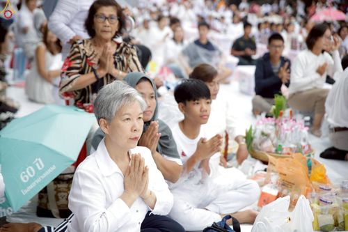 ภาพ No.245247:วันอาทิตย์ที่ 14 กันยายน พ.ศ. 2568 ตักบาตรพระ 555 รูป มหากุศล  น้อมถวายเป็นพุทธบูชา ณ หอนาฬิกาเบตง อ.เบตง จ.ยะลา