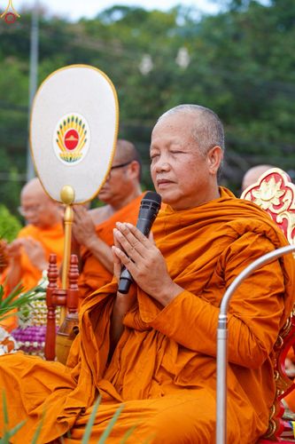 ภาพ No.229849:วันพฤหัสบดีที่ 26 มิถุนายน พ.ศ. 2568 พิธีตักบาตรพระ 1,165 รูป ฉลองก่อตั้งเมืองวานรนิวาส ครบรอบ 164 ปี ณ ถนนวานรนิวาส-อากาศอำนวย อ.วานรนิวาส จ.สกลนคร