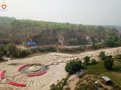 ภาพ No.139342:Photo Story  มหัศจรรย์วัดดงดินแดง Episode 7 พระภิกษุ-สามเณร ในโครงการบรรพชาอุปสมบทหมู่  กว่า 500 รูป ศีลจาริณีและสาธุชนกว่า 500 คน ร่วมพิธีบูชาข้าวพระ วัดดงดินแดง ต.ม่อนจอง อ.อมก๋อย จ.เชียงใหม่ วันอาทิตย์ที่ 7 เมษายน พ.ศ.2567