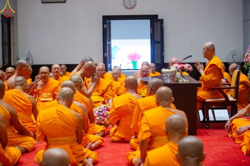 ภาพ No.162336:วันมหาปวารณาออกพรรษา วันพฤหัสบดีที่ 17 ตุลาคม พ.ศ. 2567 (ขึ้น 15 ค่ำ เดือน 11 ) ณ อุโบสถ วัดพระธรรมกาย