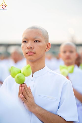 ภาพ No.214949:วันเสาร์ที่ 5 เมษายน พ.ศ. 2568 พิธีเวียนประทักษิณรอบพระมหาธรรมกายเจดีย์  พิธีวันทาเจดีย์ พิธีขอขมาและมอบผ้าไตร ในโครงการบรรพชาสามเณรฟื้นฟูพระพุทธศาสนาทั่วไทย , โครงการหน่อแก้วเปรียญธรรม รุ่นที่ 13 ,  โครงการสามเณรยุวธรรมทายาท รุ่นที่ 33 , โครงการสามเณรมั