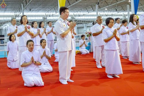 ภาพ No.242530:วันอาทิตย์ที่ 31 สิงหาคม พ.ศ. 2568 งานบุญวันอาทิตย์ พิธีจุดเทียนใจ ไฟนิรันด์ อนันตชัย ณ วัดพระธรรมกาย จ.ปทุมธานี