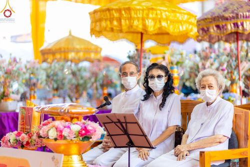 ภาพ No.167060:พิธีทอดกฐิน ณ วัดอัยยิการาม จ.ปทุมธานี ในโครงการกฐินสามัคคีทั่วไทย 30,000 วัด บูชาธรรม 80 ปี หลวงพ่อธัมมชโย โดยคณะศิษยานุศิษย์วัดพระธรรมกาย วันที่ 23 ตุลาคม พ.ศ. 2567