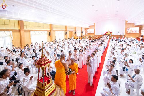 ภาพ No.89755:พิธีวางแผ่นจารึกชื่อ เพื่อนำไปประดิษฐานไว้ในฐานองค์พระประธาน เนื่องในโอกาสครบรอบ 10 ปี ศูนย์ปฏิบัติธรรมนครราชสีมา วันอาทิตย์ที่ 24 กันยายน พ.ศ. 2566