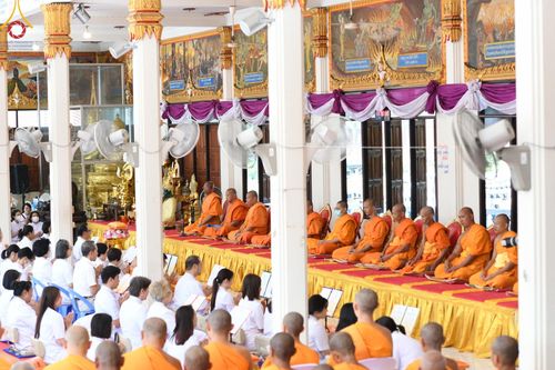 ภาพ No.196712:พิธีทอดผ้าป่าทำนุบำรุงศาสนสถาน ณ วัดสิงห์ ต.บางคูเวียง อ.บางกรวย จ.นนทบุรี ในโครงการธรรมยาตรา กตัญญูบูชา มหาปูชนียาจารย์ พระมงคลเทพมุนี(สด จนฺทสโร) พระผู้ปราบมาร อนุสรณ์สถาน 7 แห่ง ปีที่ 13 วันที่ 17 มกราคม พ.ศ. 2568