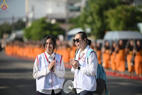 ภาพ No.198720:V.50 สารพัดV สารพัดดี ที่ธรรมยาตรา ในโครงการธรรมยาตรา กตัญญูบูชา มหาปูชนียาจารย์ พระมงคลเทพมุนี(สด จนฺทสโร) พระผู้ปราบมาร อนุสรณ์สถาน 7 แห่ง ปีที่ 13 ระหว่างวันที่ 2-31 มกราคม พ.ศ. 2568