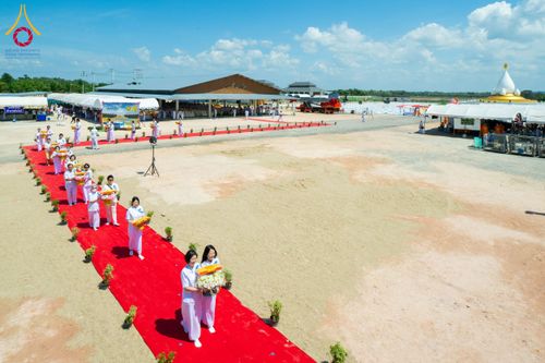 ภาพ No.211521:วันอาทิตย์ที่ 16 มีนาคม พ.ศ. 2568 พิธีทอดผ้าป่าฉลองปทุมเจดีย์ ณ ศูนย์อบรมเยาวชนปัตตานี