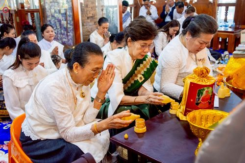 ภาพ No.271743:วันอาทิตย์ที่ 26 ตุลาคม พ.ศ. 2568 กฐินสมทบวัดต่างประเทศ โดยคณะศิษยานุศิษย์ บูชาธรรม 81 ปี  หลวงพ่อธัมมชโย ณ วัดสีอัมพอน นครเวียงจันทน์ สปป.ลาว