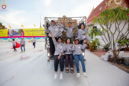 ภาพ No.204017:V.52 สารพัดV สารพัดดี ที่วัดสองพี่น้อง ในโครงการธรรมยาตรา กตัญญูบูชา มหาปูชนียาจารย์ พระมงคลเทพมุนี(สด จนฺทสโร) พระผู้ปราบมาร อนุสรณ์สถาน 7 แห่ง ปีที่ 13 ระหว่างวันที่ 2-31 มกราคม พ.ศ. 2568