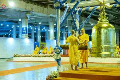 ภาพ No.211070:วันพฤหัสบดีที่ 13 มีนาคม พ.ศ. 2568  กิจกรรมวันพระ ขึ้น 15 ค่ำ เดือน 4 พิธีบุพเปตพลี ครั้งที่ 160 และ พิธีฉลองชัยสวดธัมจักรกัปปวัตนสูตร ครบ 7,196,000,000 จบ ณ วัดพระธรรมกาย