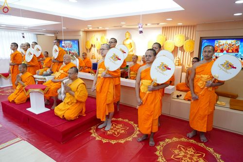 ภาพ No.233680:วันอาทิตย์ที่ 6 กรกฎาคม พ.ศ.2568 พิธีสมโภช 15 ปี วัดพระธรรมกายเกาลูน และพิธีมุทิตาสักการะเปรียญธรรม 9 ประโยค ณ วัดพระธรรมกายเกาลูน เขตปกครองพิเศษฮ่องกง สาธารณรัฐประชาชนจีน
