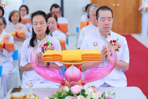 ภาพ No.239677:วันอาทิตย์ ที่ 17 สิงหาคม พ.ศ. 2568 พิธีทอดผ้าป่าฉลองครบรอบ 27 ปี วัดพระธรรมกายซีแอตเติล รัฐวอชิงตัน ประเทศสหรัฐอเมริกา