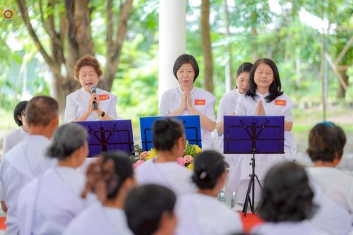 ภาพ No.247862:วันที่ 19-21 กันยายน พ.ศ. 2568 โครงการอบรมอุบาสิกาแก้ว รุ่นที่ 2 ณ ศูนย์ปฏิบัติธรรมจังหวัดบุรีรัมย์