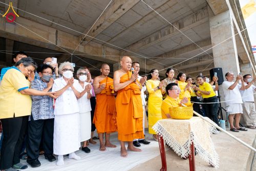 ภาพ No.152605:พิธีเททองหล่อพระพุทธรูปประจำสัตตมหาสถาน ธรรมอุทยานอุโบสถวัดสายสุวพรรณ - กิจกรรมปลูกต้นไม้เฉลิมพระเกียรติ พระบาทสมเด็จพระเจ้าอยู่หัว วันที่ 26 กรกฎาคม พ.ศ. 2567