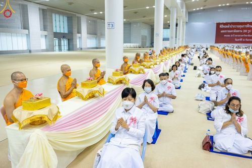 ภาพ No.88265:พิธีทอดผ้าป่าถวายทุนการศึกษาพระภิกษุสามเณรทั่วโลก, มอบโล่ผู้อุปถัมภ์มหาวิทยาลัยฯ ในวันครบรอบสถาปนา 20 ปี มหาวิทยาลัยธรรมกายแคลิฟอร์เนีย (DOU), พิธีถวายมหาสังฆทาน 108 รูป บูชาธรรมมหาปูชนียาจารย์ วันเสาร์ที่ 16 กันยายน พ.ศ. 2566 ณ ห้องแก้วสารพัดนึก1 วัดพระ