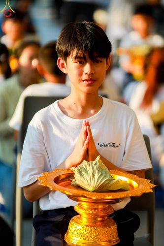 ภาพ No.132898:พิธีตัดปอยผม โครงการหน่อแก้วเปรียญธรรม รุ่นที่ 12 ณ ค่ายจองแชมป์ หมู่กฏิสามเณรเปรียญธรรม วัดพระธรรมกาย วันอาทิตย์ที่ 31 มีนาคม พ.ศ. 2567