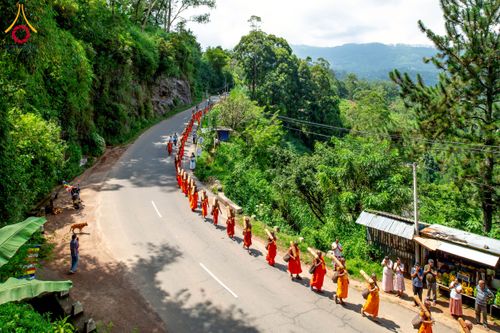 ภาพ No.226248:วันที่ 7-10 พฤษภาคม พ.ศ. 2568 โครงการเดินธรรมยาตรา สยาม-ลังกา ธรรมยาตรา ฉลองเทศกาลวิสาขบูชาแห่งชาติ ศรีลังกา บูชาธรรม 81 ปี หลวงพ่อธัมมชโย เมืองนูวราอิลิยา ประเทศศรีลังกา