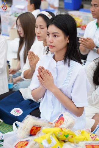 ภาพ No.126332:พิธีทำบุญเมืองนครราชสีมา ฉลอง 556 ปี ตักบาตรพระ 10,000 รูป ในวันเสาร์ที่ 2 มีนาคม พ.ศ.2567 ณ อนุสาวรีย์ท้าวสุรนารี จ.นครราชสีมา จัดโดย คณะสงฆ์จังหวัดนครราชสีมา ร่วมกับสำนักงานจังหวัดนครราชสีมา