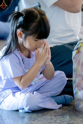 ภาพ No.150997:พิธีตักบาตร ในวันอาทิตย์ต้นเดือน วันที่ 1 กันยายน พ.ศ. 2567 ณ สภาธรรมกายสากล วัดพระธรรมกาย