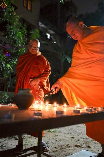 ภาพ No.263452:วันที่ 17 ตุลาคม พ.ศ. 2568 ทอดกฐินสมทบวัดต่างประเทศ ณ ศูนย์เผยแผ่พุทธรัตนะ กรุงเดลลี ประเทศอินเดีย 