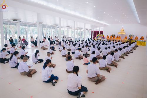 ภาพ No.104578:วันรวมพลังเด็กดี V-Star ผู้นำฟื้นฟูศีลธรรมโลก จังหวัดปราจีนบุรี ณ ธุดงคสถานปราจีนบุรี วันที่ 24 ธันวาคม พ.ศ. 2566