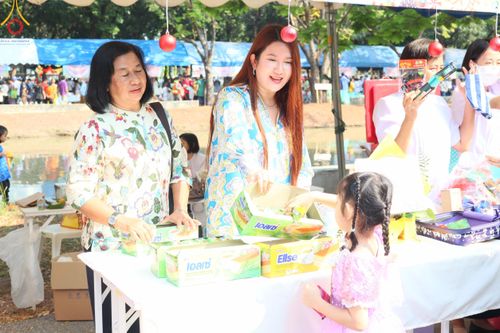 ภาพ No.111228:กิจกรรมงานวันเด็กแห่งชาติ รวมพลังเด็กเก่งและดี สร้างความดีสากล ปีที่ 6 ร่วมจัดโดย เทศบาลเมืองท่าโขลง พุทธสมาคมปทุมธานี องค์การบริหารส่วนตำบลคลองสาม ณ วัดพระธรรมกาย จ.ปทุมธานี วันที่ 13 มกราคม พ.ศ. 2567