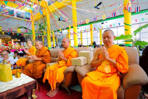 ภาพ No.270310:วันที่ 28 ตุลาคม พ.ศ. 2568 พิธีทอดกฐินสามัคคีทั่วไทย ณ สำนักสงฆ์เทพพิทักษ์ผล ต.แสนสุข อ.เมืองชลบุรี จ.ชลบุรี โดยคณะศิษยานุศิษย์ บูชาธรรม 81 ปี หลวงพ่อธัมมชโย