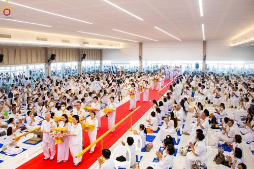 ภาพ No.128856:พิธีทอดผ้าป่าฉลองมหารัตนเจดีย์สิริปทุมสวรรค์ ณ ศูนย์ปฏิบัติธรรมภาคใต้ อ.บางกล่ำ จ.สงขลา วันที่ 10 มีนาคม พ.ศ. 2567