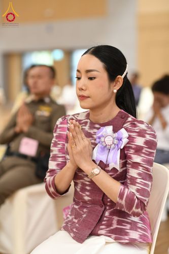 ภาพ No.196044:ผู้ว่าปทุมฯ เปิดงานวันครู ครั้งที่ 69 พ.ศ. 2568 จังหวัดปทุมธานี “เรียนดี มีความสุข : ครูไทยร่วมใจปฏิวัติการศึกษา เด็กฉลาดคิด ฉลาดทำ” ณ วัดพระธรรมกาย - รวมใจระลึกถึงพระคุณบูรพาจารย์ ยกย่องเชิดชูเกียรติผู้ประกอบวิชาชีพทางการศึกษาที่ประกอบคุณงามความดี 