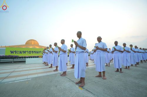 ภาพ No.133716:พิธีเวียนประทักษิณและพิธีวันทาเจดีย์ โครงการบรรพชาสามเณร ฟื้นฟูพระพุทธศาสนาทั่วไทย ณ วัดพระธรรมกาย วันเสาร์ที่ 6 เมษายน พ.ศ. 2567