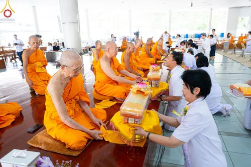 ภาพ No.212651:วันพฤหัสบดีที่ 20 มีนาคม พ.ศ. 2568 พิธีเจริญพระพุทธมนต์ เนื่องในอายุวัฒนมงคลครบ 74 ปี พระภาวนาธรรมวิเทศ วิ. (ภูเบศ ฌานาภิญโญ) ณ หอฉันคุณยายฯ วัดพระธรรมกาย