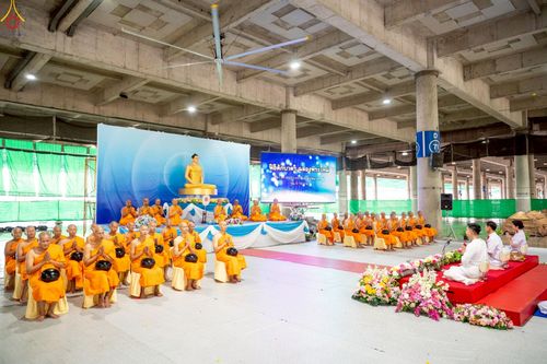 ภาพ No.235317:วันที่ 27 กรกฎาคม พ.ศ. 2568 พิธีตักบาตรฉลองพระใหม่ โครงการบรรพชาและอุปสมบทมู่รุ่นเข้าพรรษา ณ วัดพระธรรมกาย