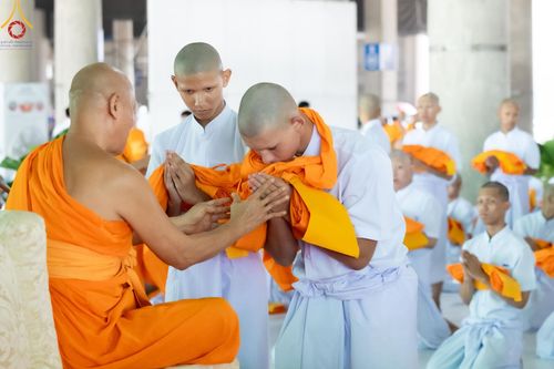 ภาพ No.134150:พิธีบรรพชาสามเณร โครงการบรรพชาสามเณร ฟื้นฟูพระพุทธศาสนาทั่วไทย ศูนย์อบรมวัดพระธรรมกาย วันเสาร์ที่ 6 เมษายน พ.ศ. 2567