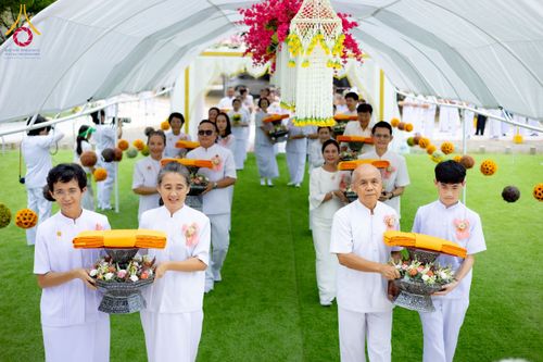 ภาพ No.252758:วันที่ 12 ตุลาคม พ.ศ. 2568 พิธีทอดกฐินครบรอบ 12 ปี เพื่อสร้างถนนธรรมวิถี ณ ศูนย์ปฏิบัติธรรมนครราชสีมา