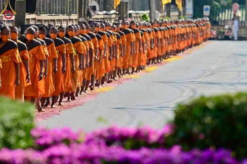 ภาพ No.107859:พิธีต้อนรับพระธรรมยาตรา ในโครงการธรรมยาตรากตัญญูบูชา มหาปูชนียาจารย์ พระมงคลเทพมุนี(สด จนฺทสโร) พระผู้ปราบมาร อนุสรณ์สถาน 7 แห่ง ปีที่ 12 วันที่ 7 มกราคม พ.ศ. 2567 ณ อนุสรณ์สถานคลองบางนางแท่น  อ.สามพราน จ.นครปฐม