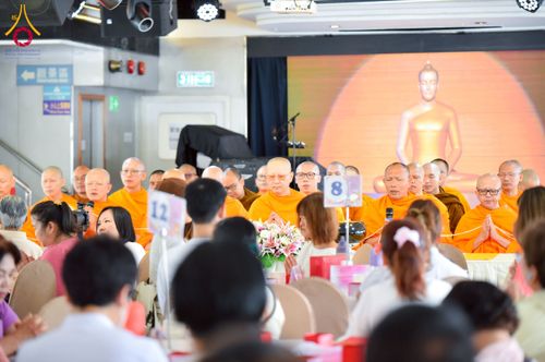 ภาพ No.224842:วันเสาร์ ที่ 10 พฤษภาคม พ.ศ. 2568 วัดพระธรรมกายฮ่องกง จัดพิธีปล่อยปลา บนเรือใหญ่บนอ่าวฮ่องกง และจัดพิธีถวายมหาสังฆทานกลางทะเล ประจำปี 2568 เนื่องในสัปดาห์วิสาขบูชาโลก