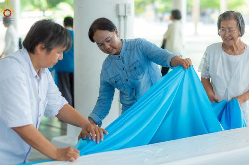 ภาพ No.218620:วันพฤหัสบดีที่ 17 เมษายน พ.ศ. 2568 การเตรียมงานในลานธรรม , สภาธรรมกายสากล , วิหารคด  เพื่องานวันคุ้มครองโลก 22 เมษายน พ.ศ. 2568