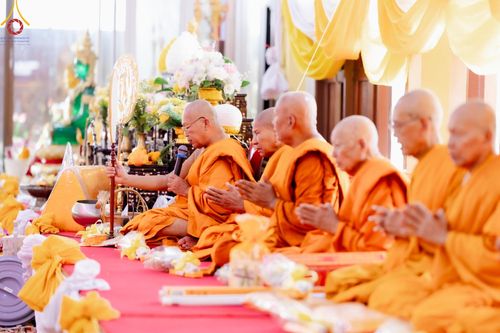 ภาพ No.163065:โครงการกฐินสามัคคีทั่วไทย 30,000 วัด บูชาธรรม 80 ปี หลวงพ่อธัมมชโย โดย คณะศิษยานุศิษย์วัดพระธรรมกาย ณ วัดบ้านช้าง ต.ลำตาเสา อ.วังน้อย จ.พระนครศรีอยุธยา วันที่ 19 ตุลาคม พ.ศ. 2567