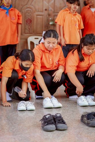 ภาพ No.246393:วันที่ 8-9 กันยายน พ.ศ. 2568 ศูนย์ปฏิบัติธรรมสมุทรปราการ นำทีมจัดอบรมโครงการอบรมคุณธรรม , จริยธรรม ในหัวข้อ การค้นพบศักยภาพในตนเอง เพื่อพัฒนานิสัย ผ่านนวัตกรรมความดีสากล ณ โรงเรียนวัดราษฎ์บูรณะ ต.บางปลา อ.บางพลี จ.สมุทรปราการ