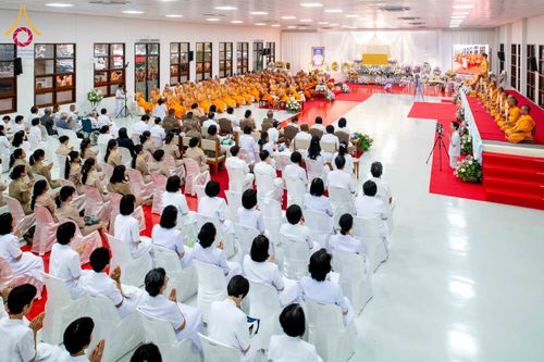 ภาพ No.315140:วันจันทร์ที่ 23 มีนาคม พ.ศ. 2569 พิธีบำเพ็ญกุศล คุณพ่อณรงค์ จินตมากุล  สิริอายุ 99 ปี 11 เดือน โยมบิดา พระครูปลัดรัตนวีรวัฒน์ (รังสฤษดิ์ อิทฺธิจินตโก) ที่ปรึกษาเจ้าคณะจังหวัดปทุมธานี เจ้าอาวาสวัดพระธรรมกาย  ณ ห้องปลูกศรัทธา 2 วัดพระธรรมกาย ปทุมธานี