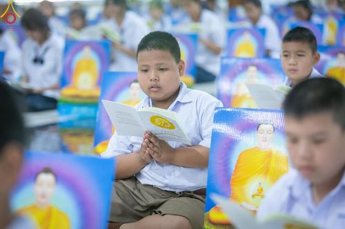 ภาพ No.186033:กิจกรรมวันรวมพลังเด็กดี V-Star ผู้นำฟื้นฟูศีลธรรมโลก จังหวัดแพร่ ณ ธุดงคสถานพรรัตนะแพร่ ต.แม่เกิ๋ง อ.วังชิ้น จังหวัดแพร่ วันที่ 23 ธันวาคม พ.ศ. 2567