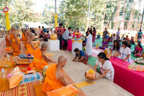 ภาพ No.175623:พิธีทอดกฐิน วัดพระธรรมจาริกบ้านต่อปล้าคี ตำบลแม่สอง อำเภอท่าสองยาง จังหวัดตาก ในโครงการกฐินสามัคคีทั่วไทย 30,000 วัด บูชาธรรม 80 ปี หลวงพ่อธัมมชโย โดยคณะศิษยานุศิษย์วัดพระธรรมกาย วันที่ 15 พฤศจิกายน พ.ศ. 2567