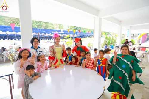 ภาพ No.185056:กิจกรรมวันรวมพลังเด็กดี V-Star ผู้นำฟื้นฟูศีลธรรมโลก จังหวัดระยอง ณ ศูนย์ปฏิบัติธรรมระยอง (บ้านช่องลม) ในวันเสาร์ที่ 14 ธันวาคม พ.ศ. 2567