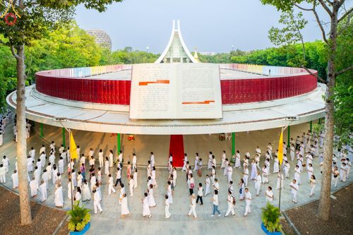 ภาพ No.136273:พิธีอุปสมบทสามเณรเตรียมสถาบันธรรมชัย รุ่นที่ 21 ณ โบสถ์พระไตรปิฏก วัดพระธรรมกาย วันเสาร์ที่ 4 พฤษภาคม พ.ศ.2567