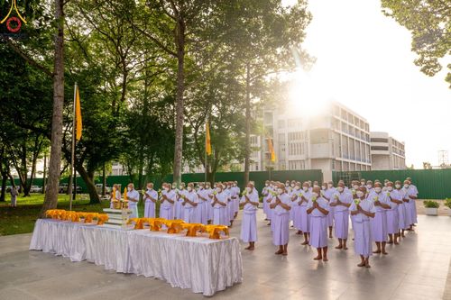 ภาพ No.141332:พิธีบรรพชาอุปสมบท โครงการอุปสมบทหมู่รุ่นผู้บริหาร รุ่นที่ 14 โครงการอุปสมบทหมู่ธรรมทายาท ระดับอุดมศึกษา รุ่นที่ 51 ภาคฤดูฝน ณ โบสถ์พระไตรปิฎก วัดพระธรรมกาย ในวันเสาร์ที่ 15 มิถุนายน พ.ศ. 2567