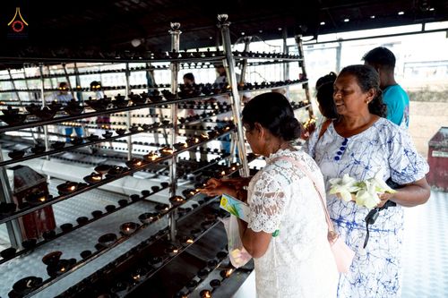 ภาพ No.264476:วันที่ 23 ตุลาคม พ.ศ. 2568 พิธีทอดกฐินสมทบ วัดกัลยาณมิตรต่างประเทศ  บูชาธรรม 81 ปี หลวงพ่อธัมมชโย  ณ วัดศรีอโรคา รามายา , วัดศรีธรรมราชา , วัดเปรดีปะกันเด วิหารายา ในเมืองมาตะเล ประเทศศรีลังกา 