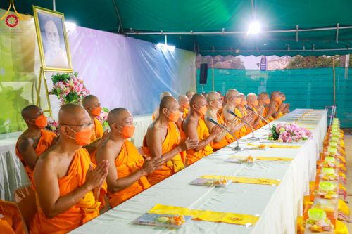 ภาพ No.109177:พิธีถวายภัตตาหารเป็นสังฆทาน แด่คณะพระธรรมยาตราฯ วันที่ 10 มกราคม พ.ศ. 2567 ณ อนุสรณ์สถานคลองบางนางแท่น อ.สามพราน จ.นครปฐม