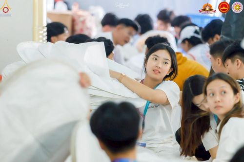 ภาพ No.224739:วันที่ 11 -12 พฤษภาคม พ.ศ. 2568 คณะพระอาจารย์ เจ้าหน้าที่ อาสาสมัคร นักศึกษา ทั้งชาวอินโดนีเซีย และชาวไทย ร่วมแรงร่วมใจ เตรียมงาน เก็บงาน ในวันวิสาขบูชา ณ พระมหาเจดีย์บรมพุทโธ ประเทศอินโดนีเซีย