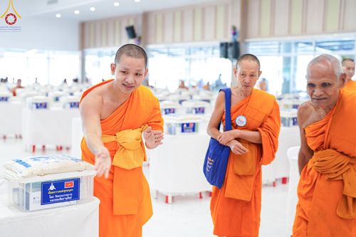 ภาพ No.123880:พิธีถวายสังฆทาน 323 วัด 4 จังหวัดชายแดนภาคใต้ ครั้งที่ 166 ณ ศูนย์ปฏิบัติธรรมภาคใต้ อ.บางกล่ำ จ.สงขลา วันเสาร์ที่ 17 กุมภาพันธ์ พ.ศ. 2567